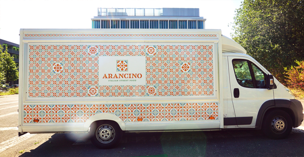 arancini-arancino-street-food-design-branding-food-truck-lussemburgo-barcelona-sicilia-catania-camioncino